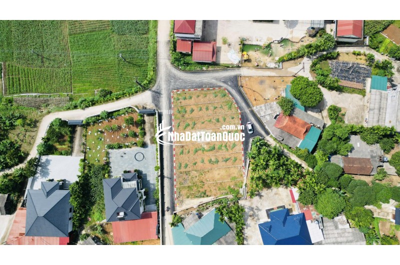 Cơ Hội Vàng: Đất 2 Mặt Tiền, View Sông Đà – Ngay Trung Tâm Hòa Bình!